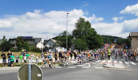 Karavana kolesarjev zapušča Škofljico